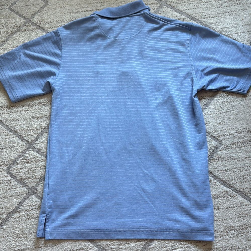 Disney Club 33 light blue polo Mens shirt size medium - Picture 6 of 7